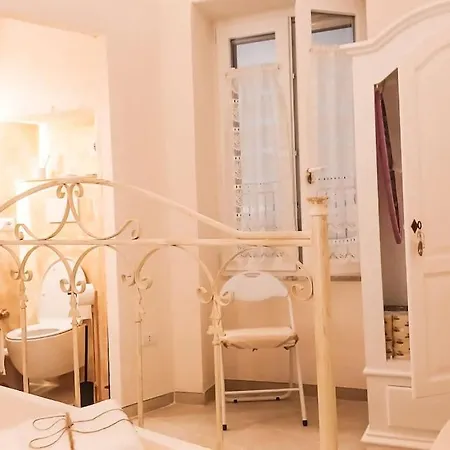 Cavour 30 أوستوني
